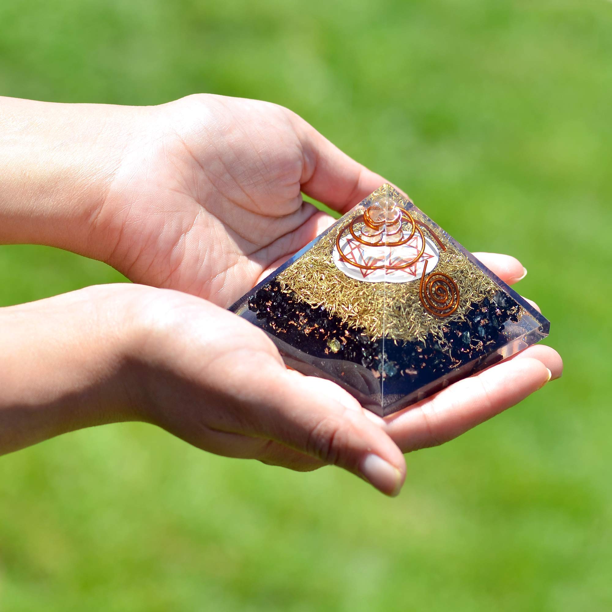 Orgonite Crystals Energy flow focus for balanced atmosphere