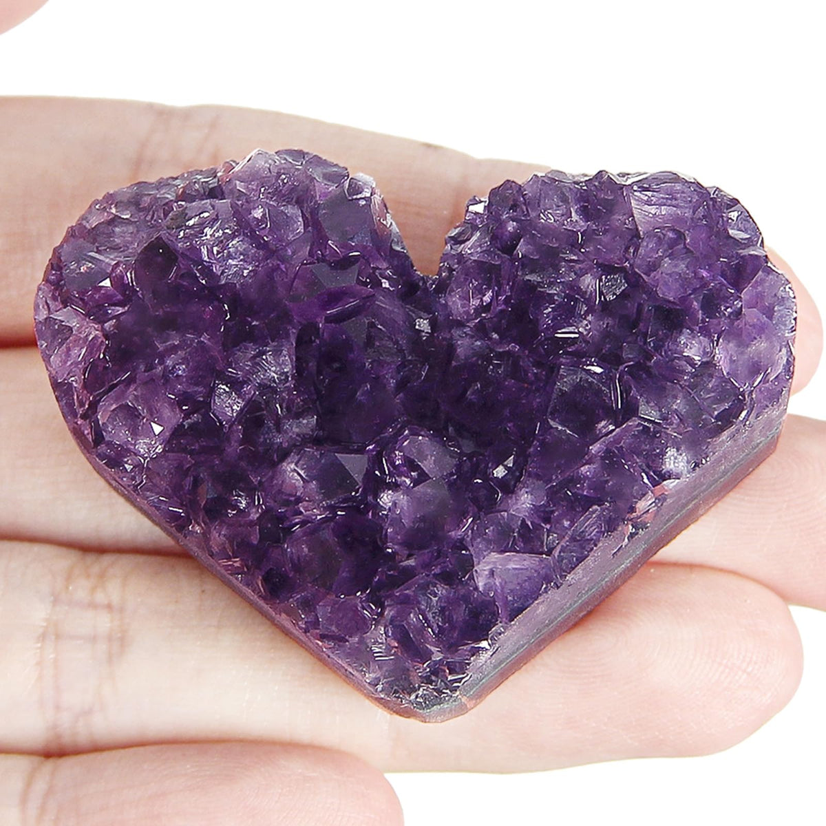 Orientrea amethyst heart cluster close-up for meditation and decorative energy.