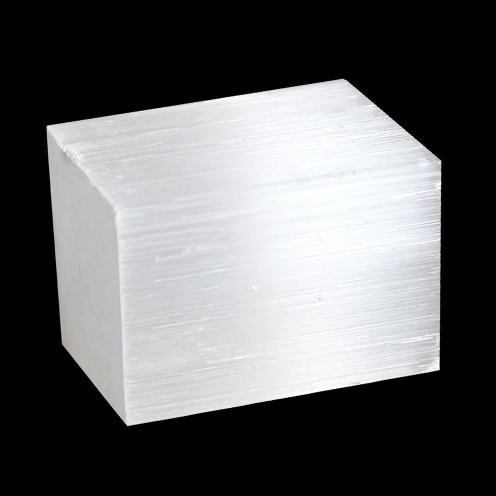 Orientrea Selenite Cube 70g with natural texture for protected spaces.