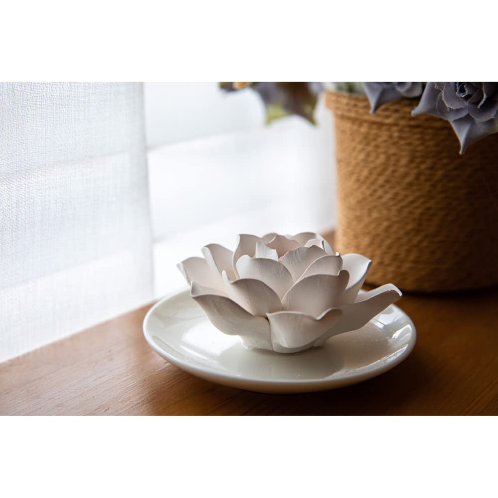 Oumeiben bathroom lotus diffuser adds subtle fragrance to rooms.