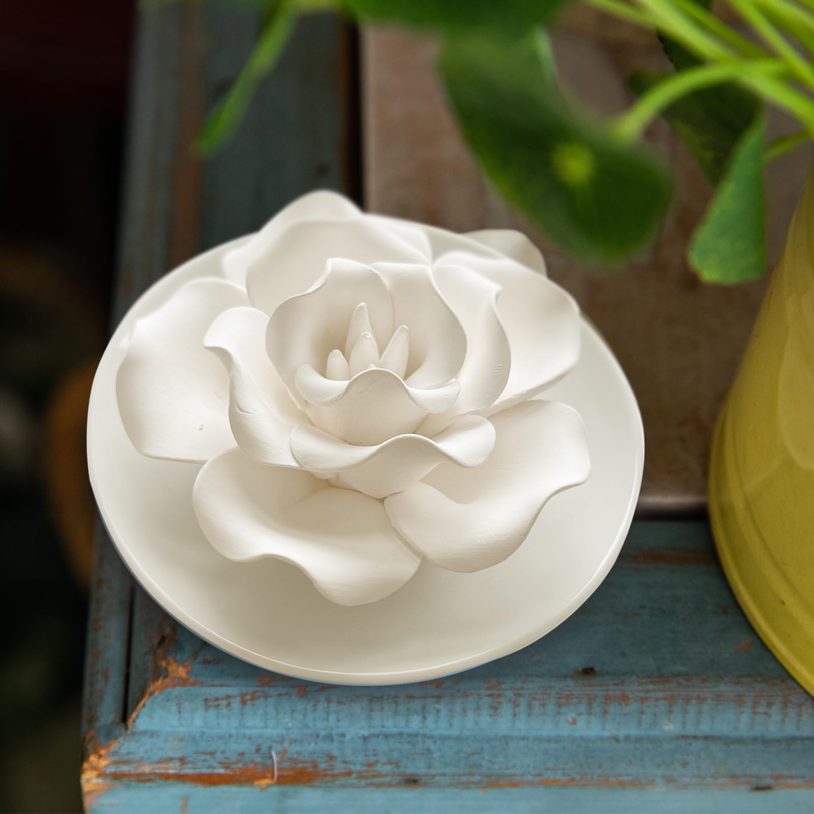 oumeiben impatiens ceramic base closeup highlights spill-free surface and craftsmanship.