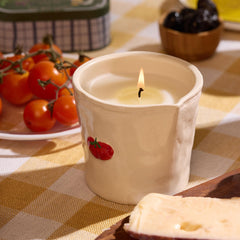 Paddywax Bistro hand-painted candle icons decorate the jar while releasing rich aroma.