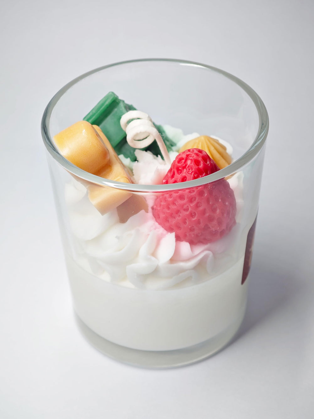 Pandachilla aroma candle with colorful mood-light enhances ambiance