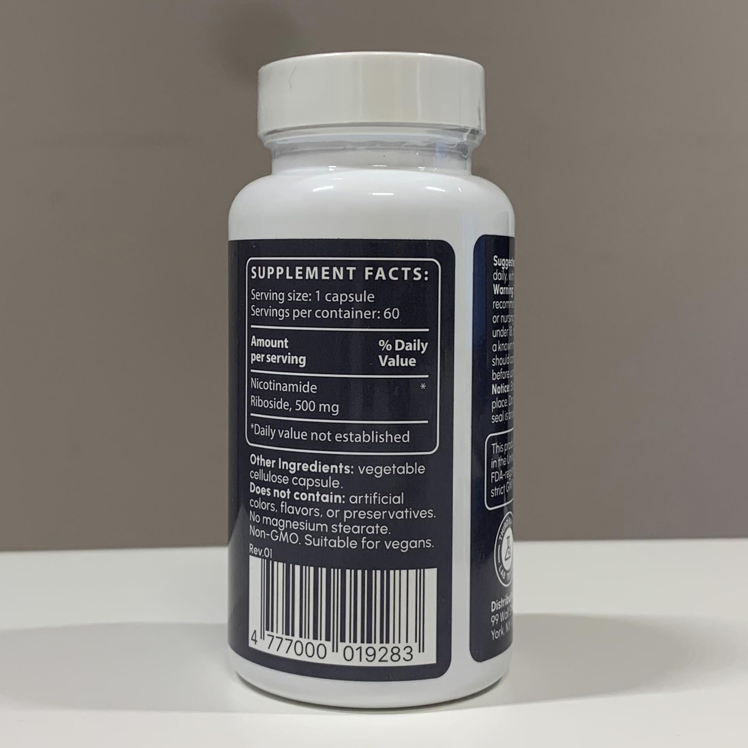 partiQlar nr enteric capsule close-up hints gradual release in the gut.