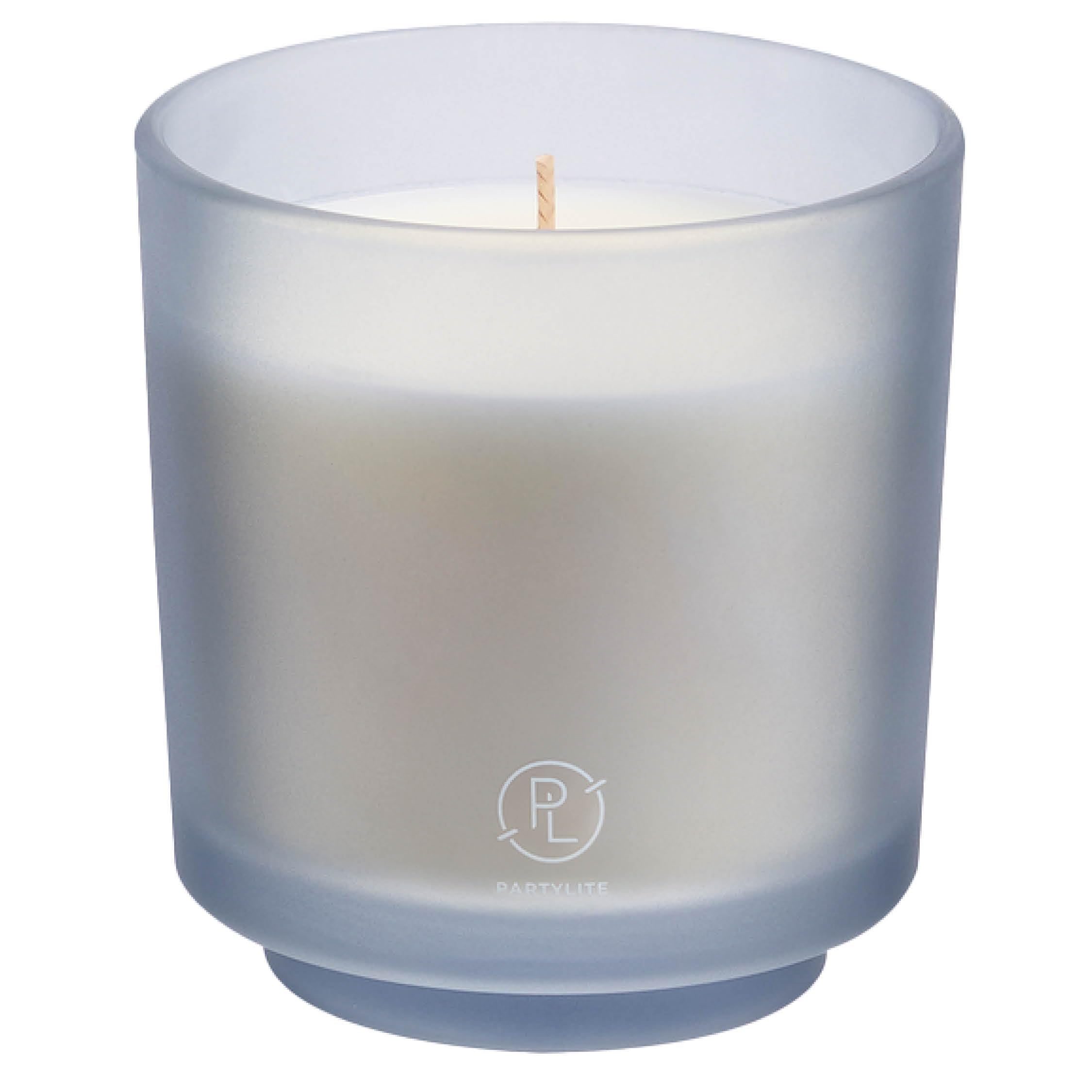PartyLite Black-Pepper-Top-Notes capture a sharp opening aroma with eucalyptus.