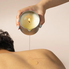 PD PRECIOUS DELIGHTS Relaxation Oil Candle melt reveals spa-grade massage oil for silky skin.