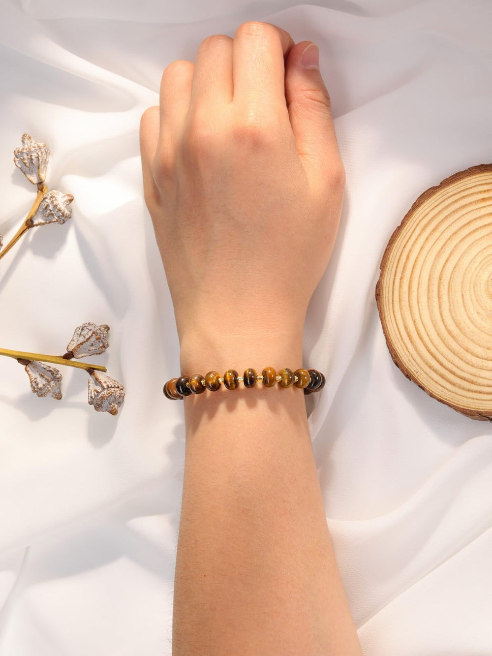 PESOENTH Women's Crystal Jewelry Gift Bracelet in a luxurious presentation pouch.