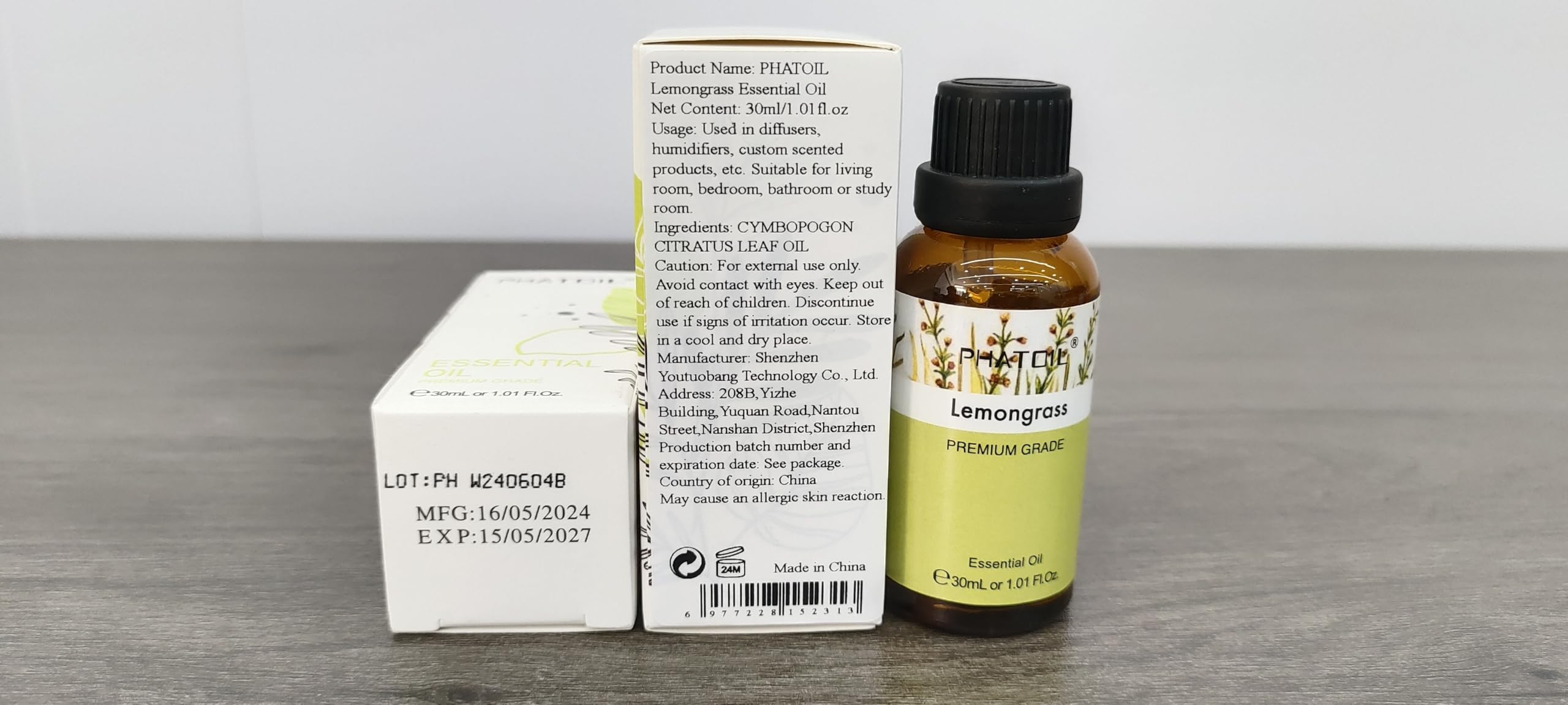 PHATOIL Lemongrass oil gift-ready packaging for aromatherapy lovers.