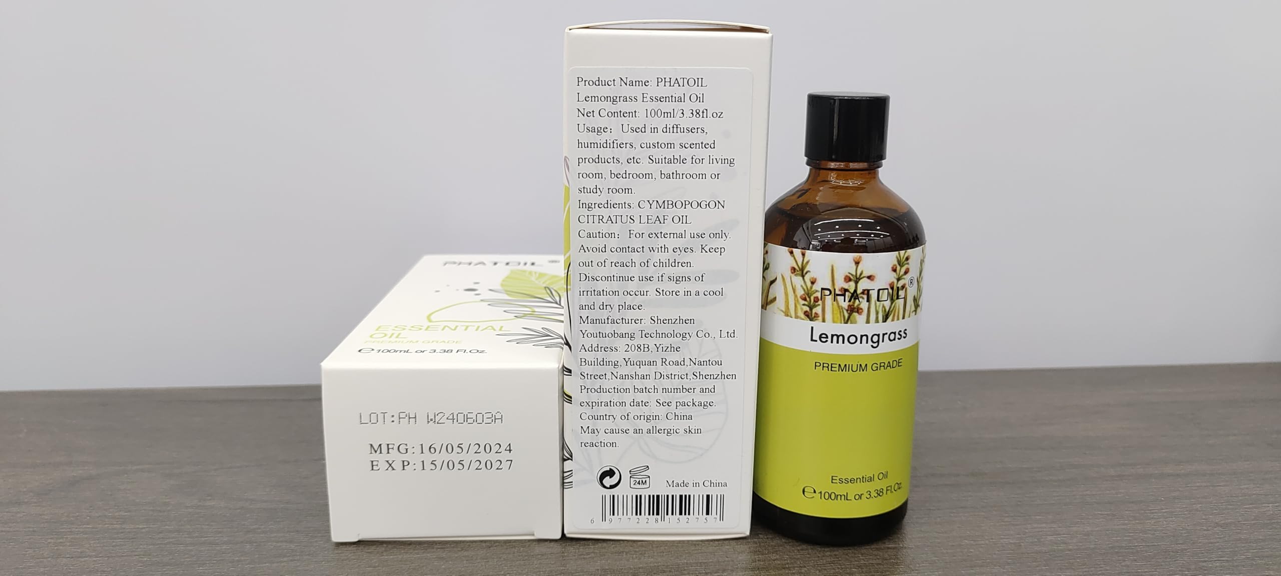 PHATOIL Lemongrass room-diffusion image for calm, inviting spaces.