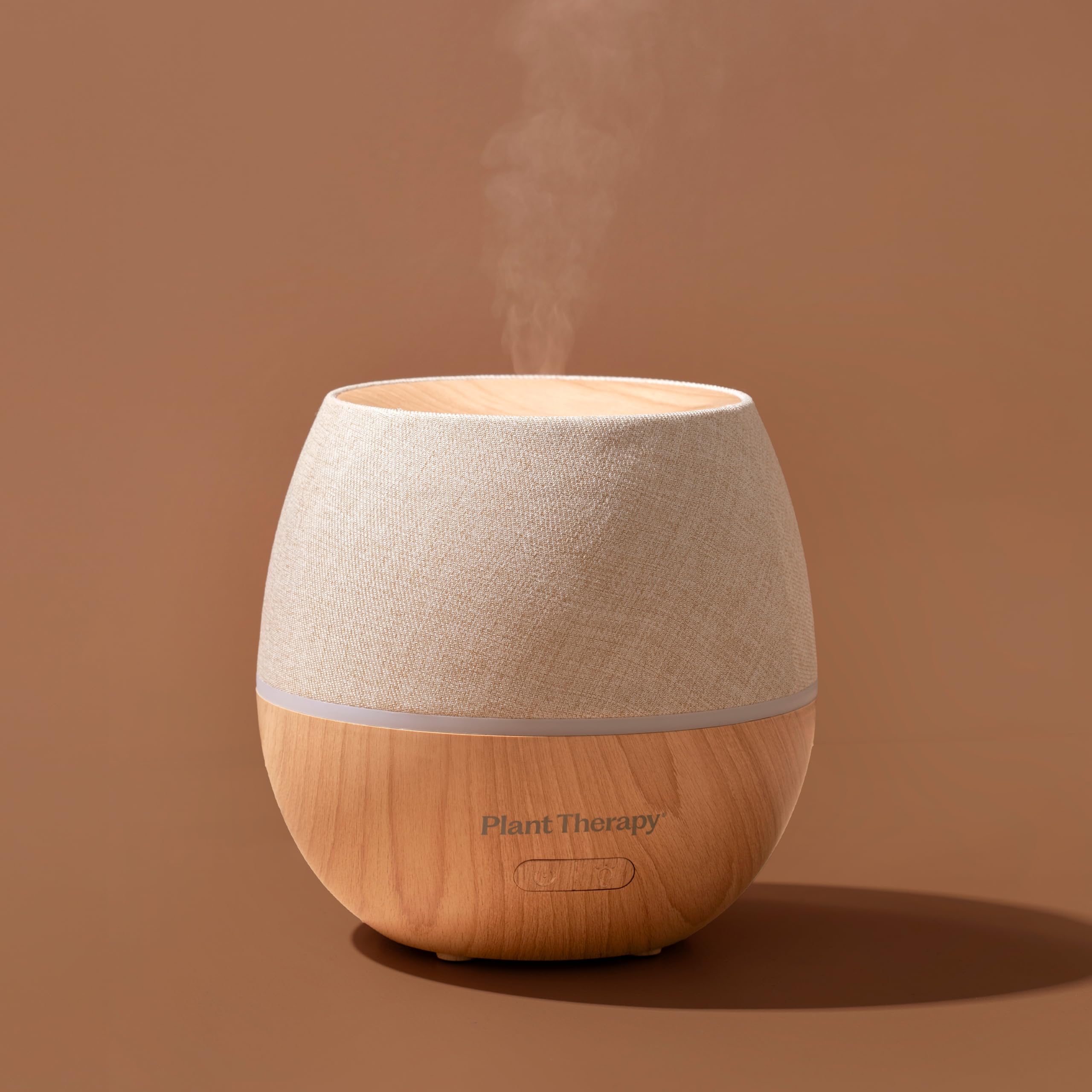 Plant Therapy Drift Linen Diffuser 300 mL reservoir enables long-lasting aroma.