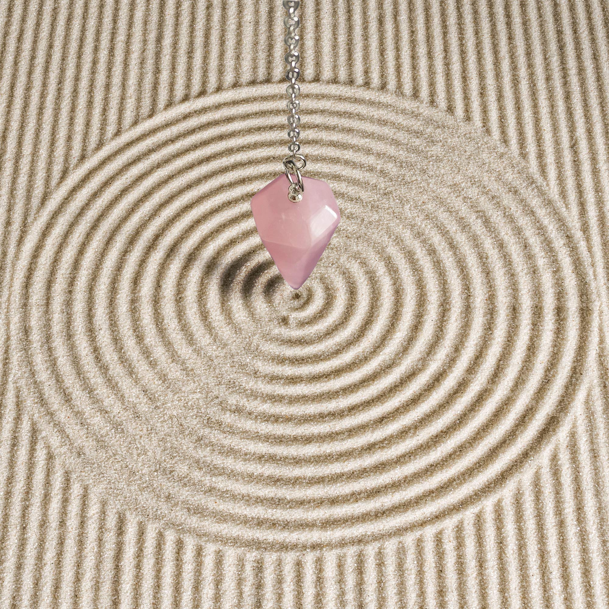 Polar Jade pendulum dimensions 35x18mm for balanced handling