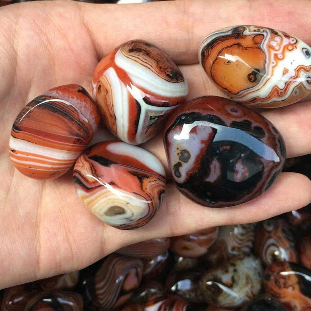 Pounique Banded Lace Agate promotes grounding during meditation sessions
