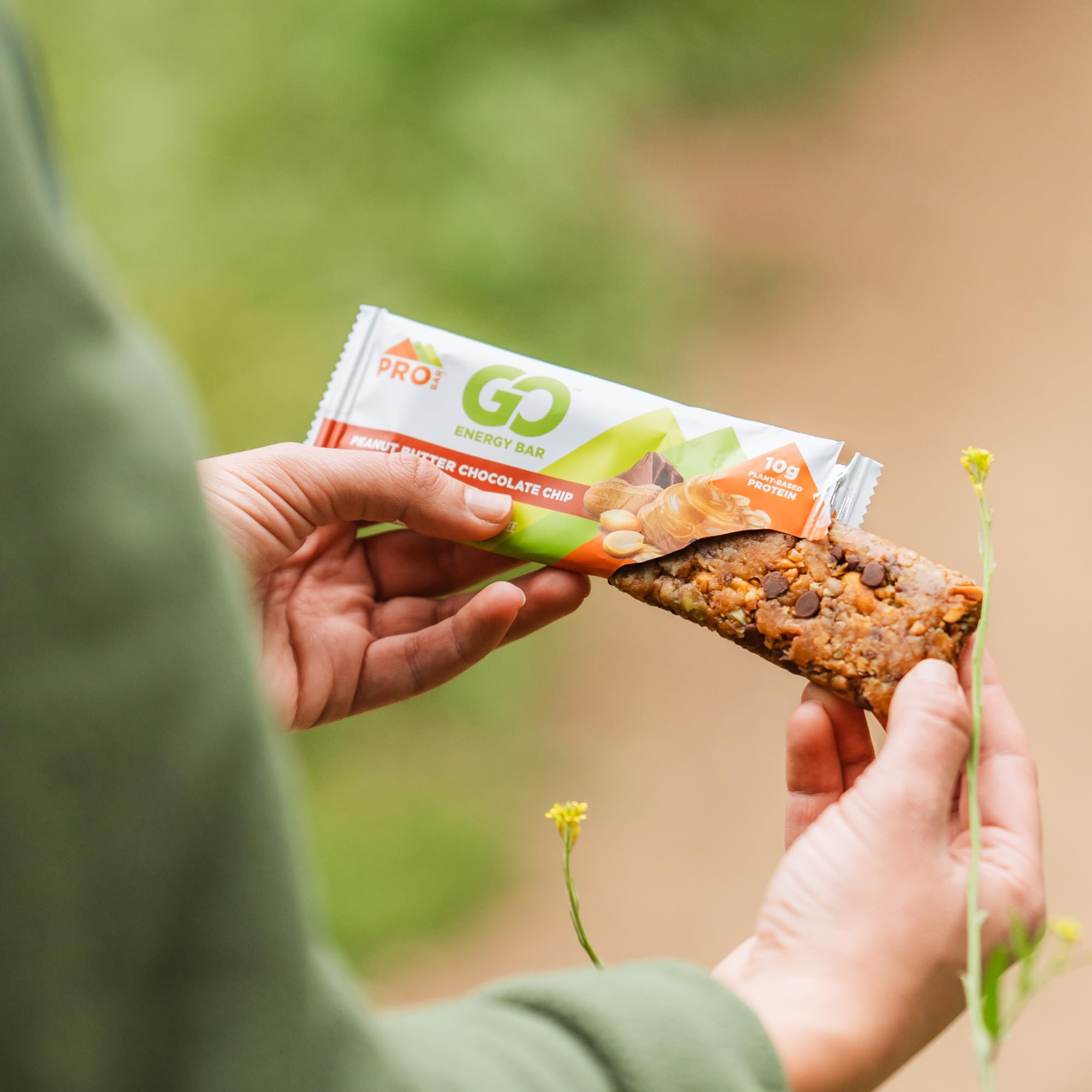 Desk-side Probar GO Energy Bar on a workspace, ideal for quick focus.