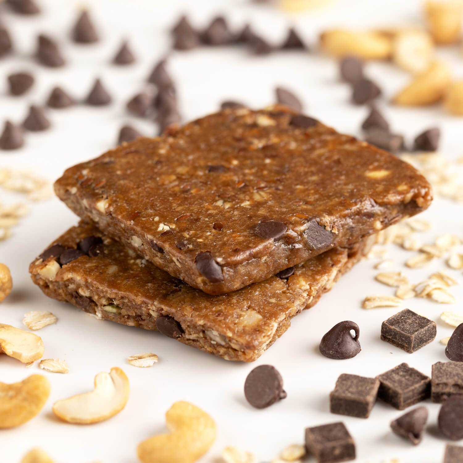 Probar oatmeal-chocolate-chip-bar: nuts and seeds for sustained energy on the go