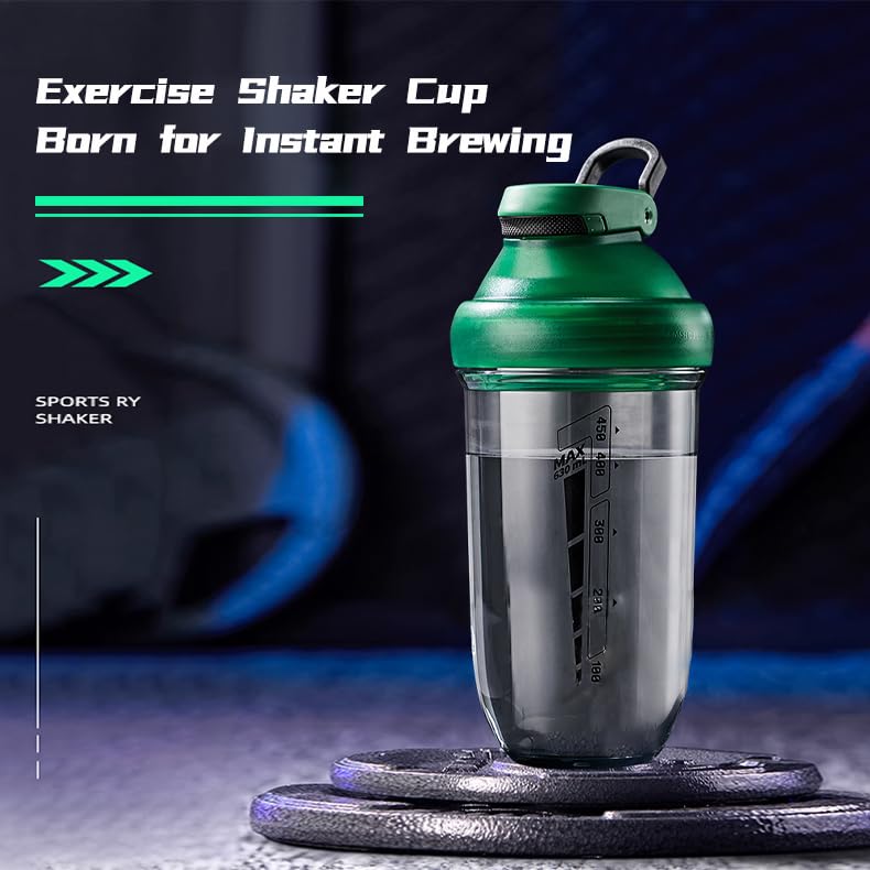 PROCHAIN shaker bottle made of durable Tritan material for odor resistance