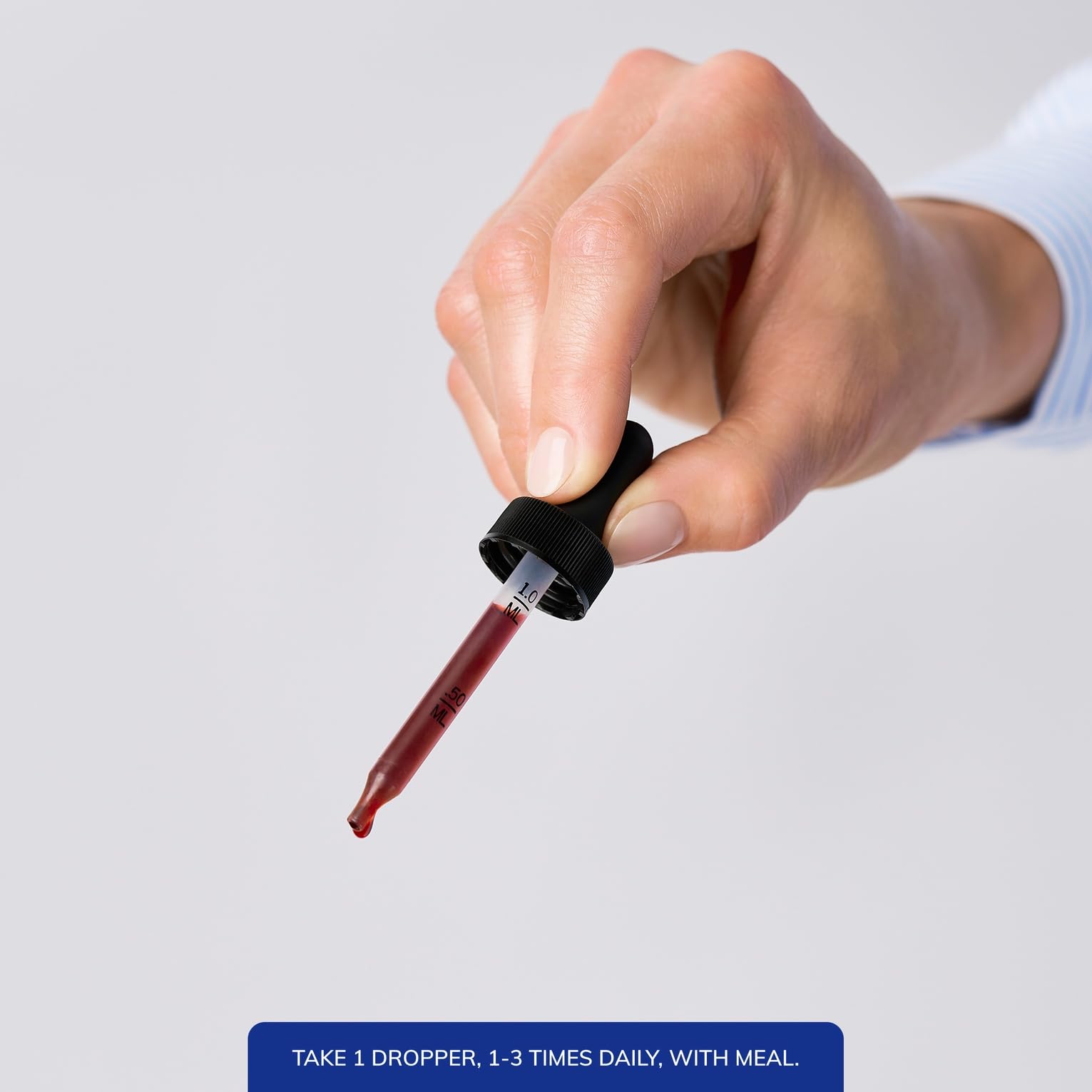 Pure Encapsulations B12 Liquid pour demonstrates easy administration.
