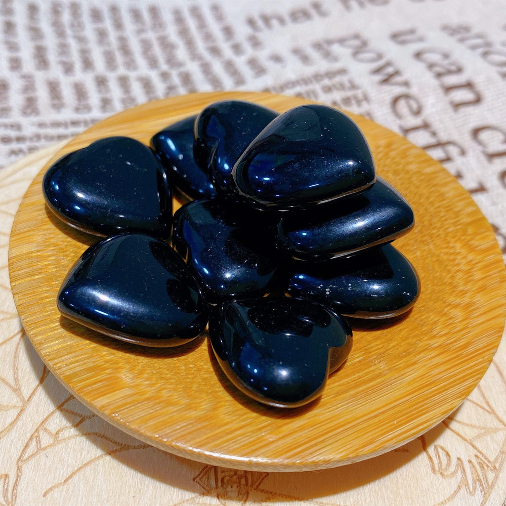 QINJIEJIE gift-ready obsidian heart for loved ones and crystal lovers.