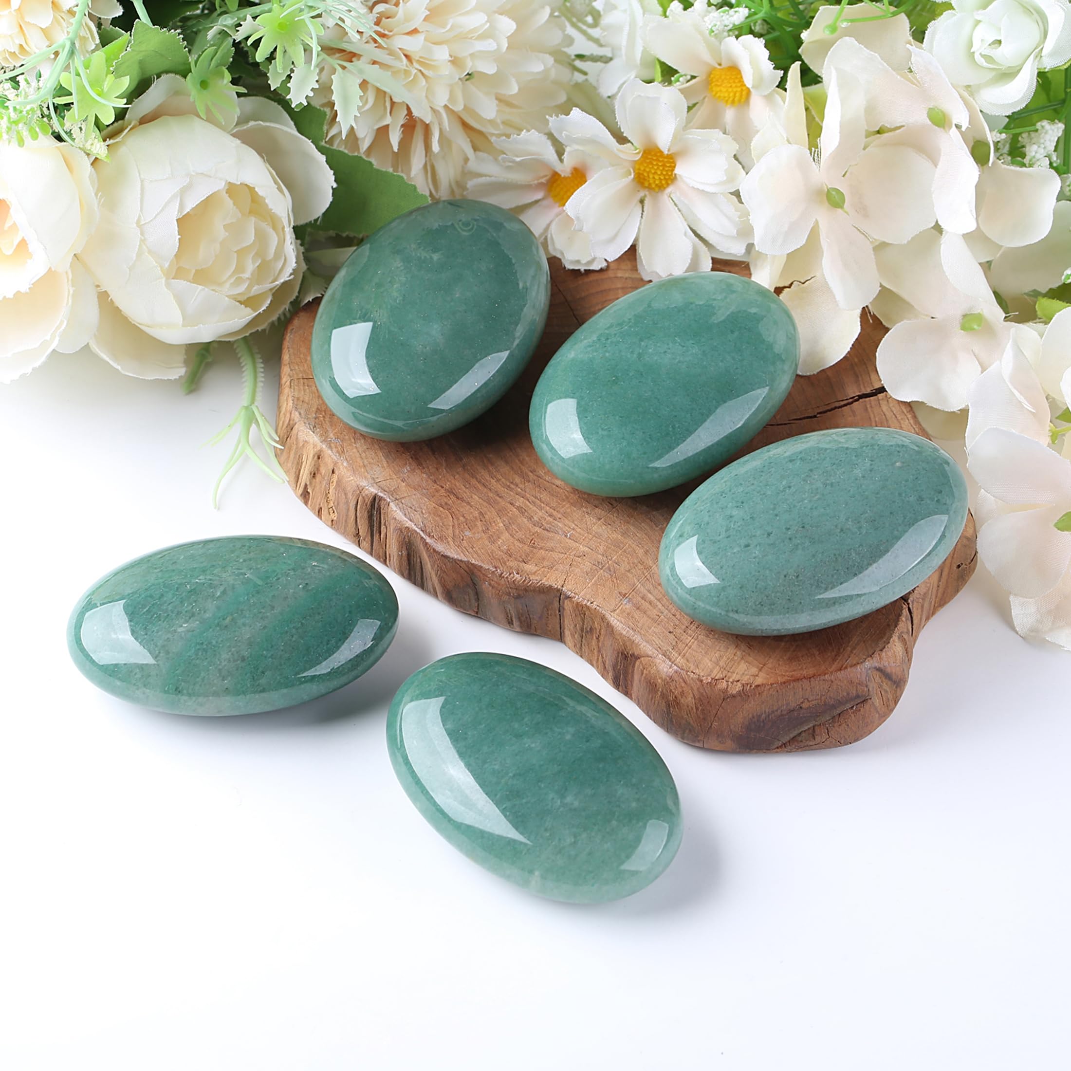 QINJIEJIE gemstone palm stone in packaging emphasizes gift-ready presentation