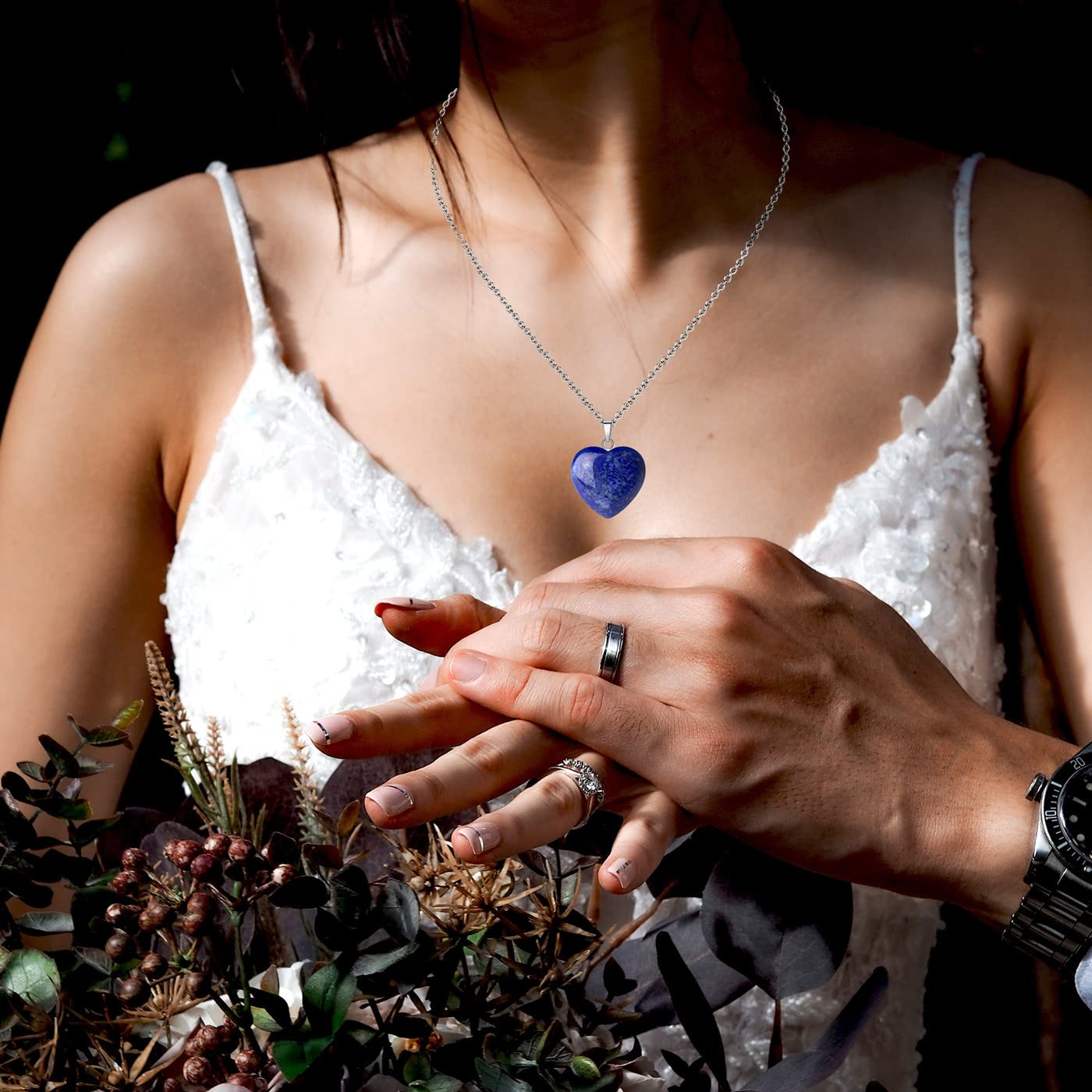 QINJIEJIE lapis lazuli heart detail highlighting color and texture