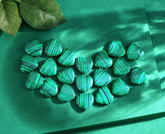 QINJIEJIE polished heart stone, palm-sized crystal for desk and touch