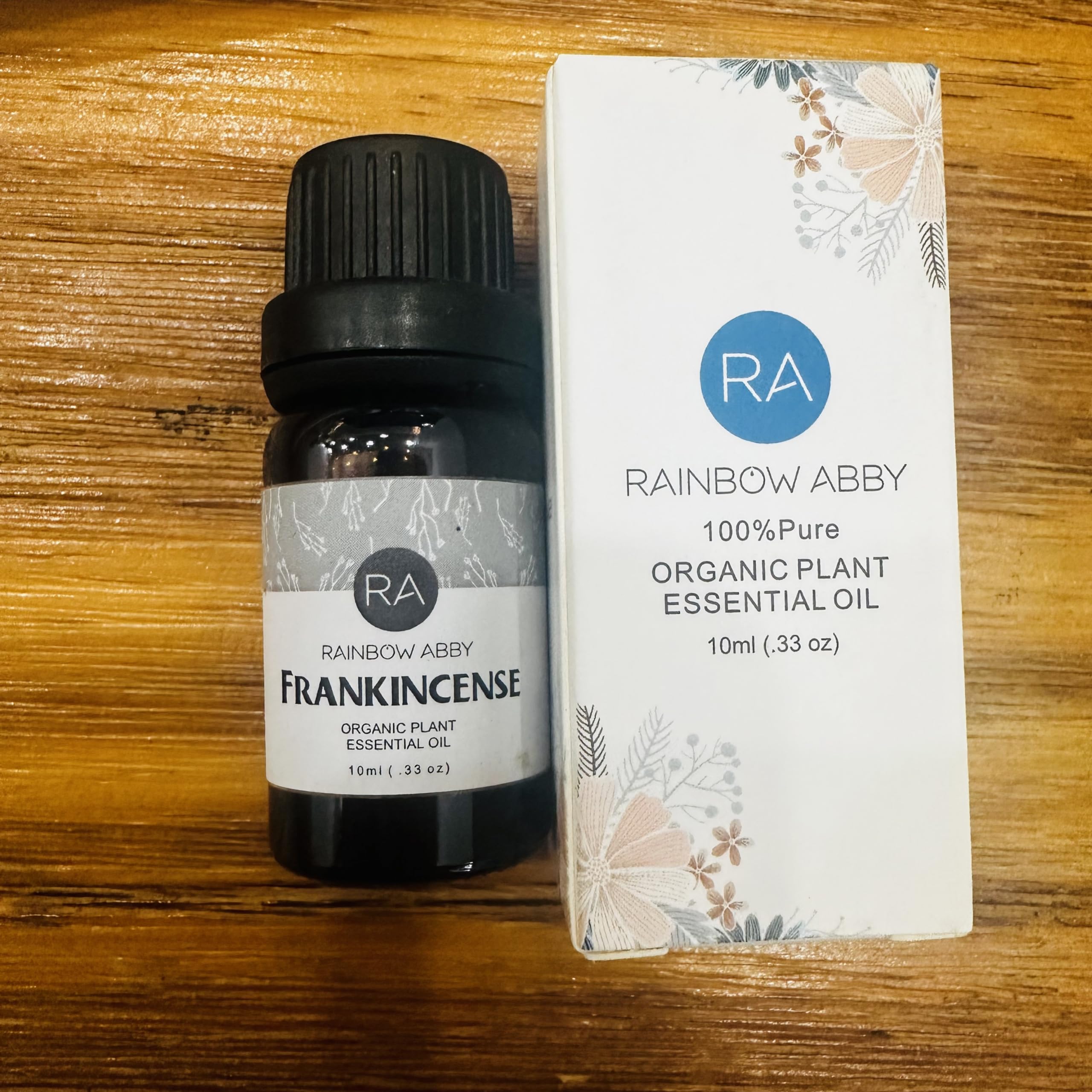 Rainbow Abby frankincense oil packaging shows 100% pure resin-derived oil.