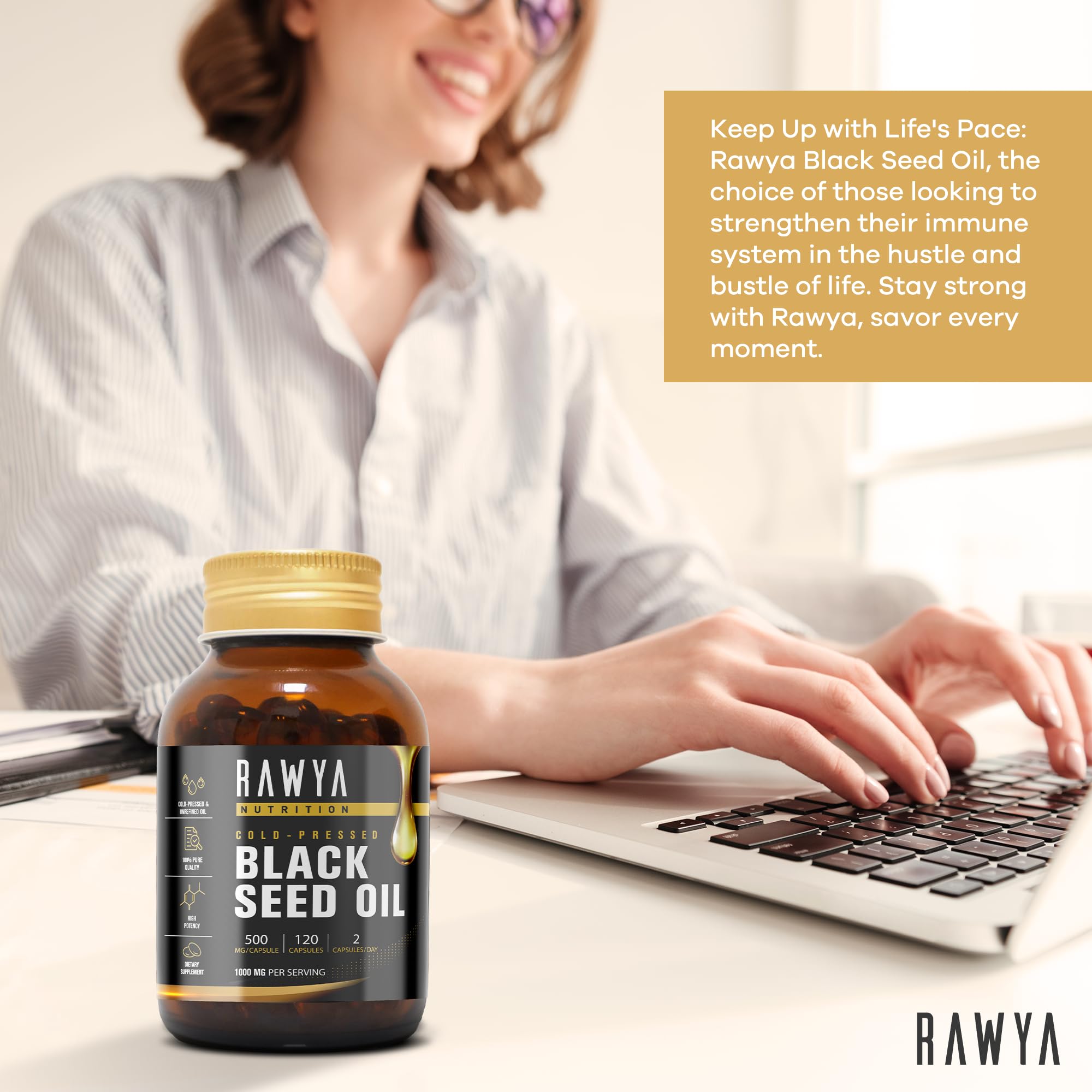 RAWYA capsules pour over palm illustrating mess-free daily intake.