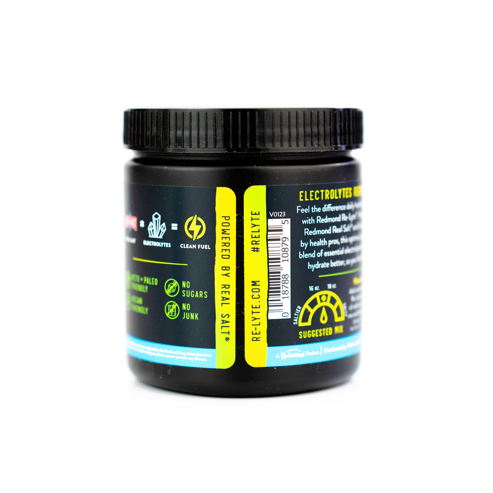Scoop of Redmond Re-Lyte lemon lime for accurate serving