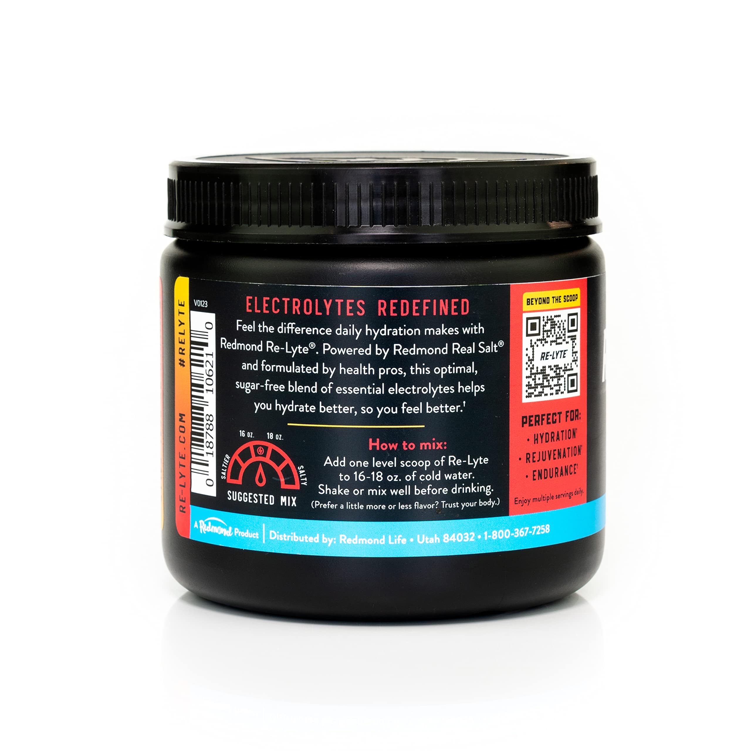 REDMOND Re-Lyte scoop measures portions for consistent hydration.
