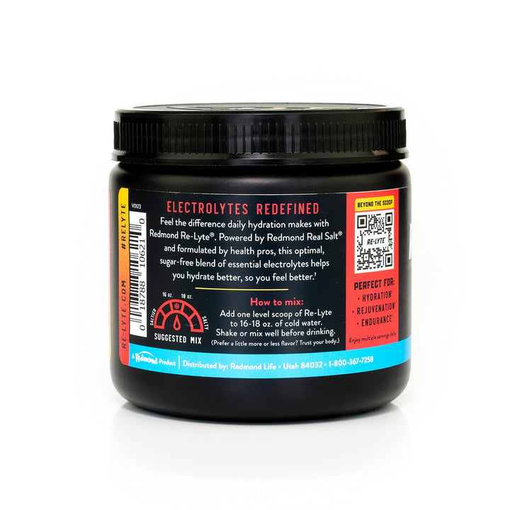 REDMOND Re-Lyte scoop measures portions for consistent hydration.

