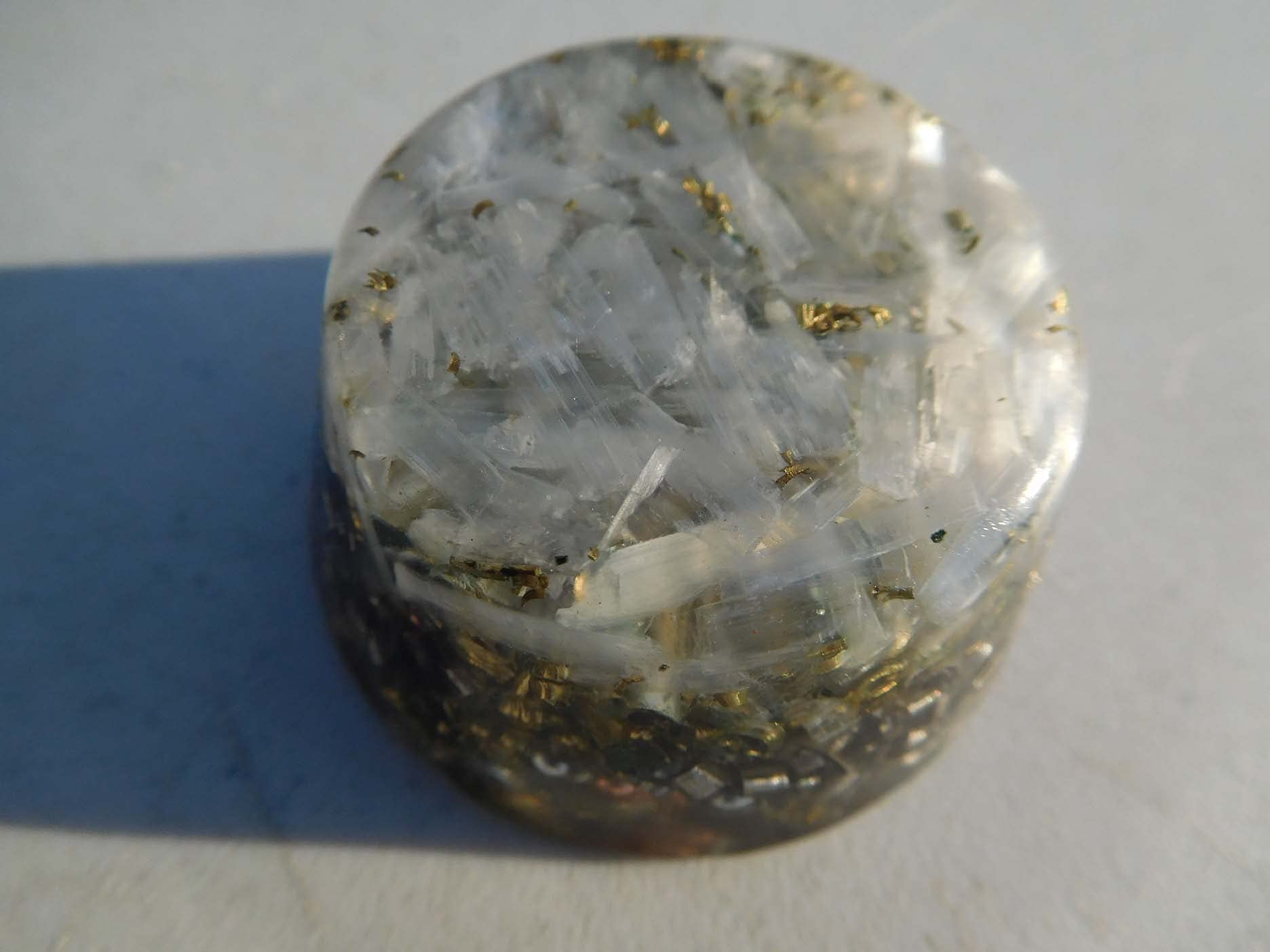 Rise Perspective Selenite Orgone Generator meditation friendly setup supports focused breathing.