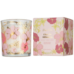 Rizos Curls Flor de Hibiscus candle pour enhances relaxation during self-care rituals
