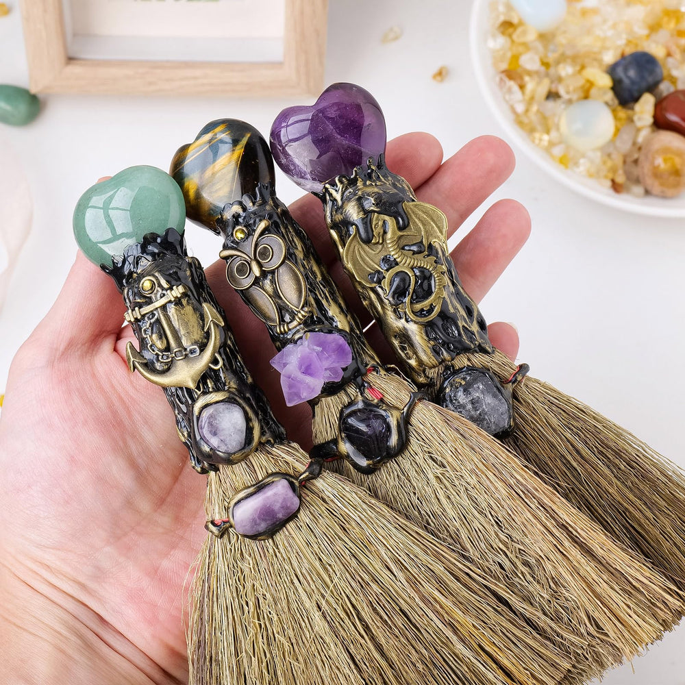 RJINGSHI witch broom heart detail shows unique design and charm