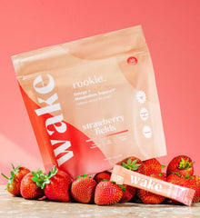 Rookie Wellness Wake Strawberry Fields tub highlights flavorful energy with clean ingredients.