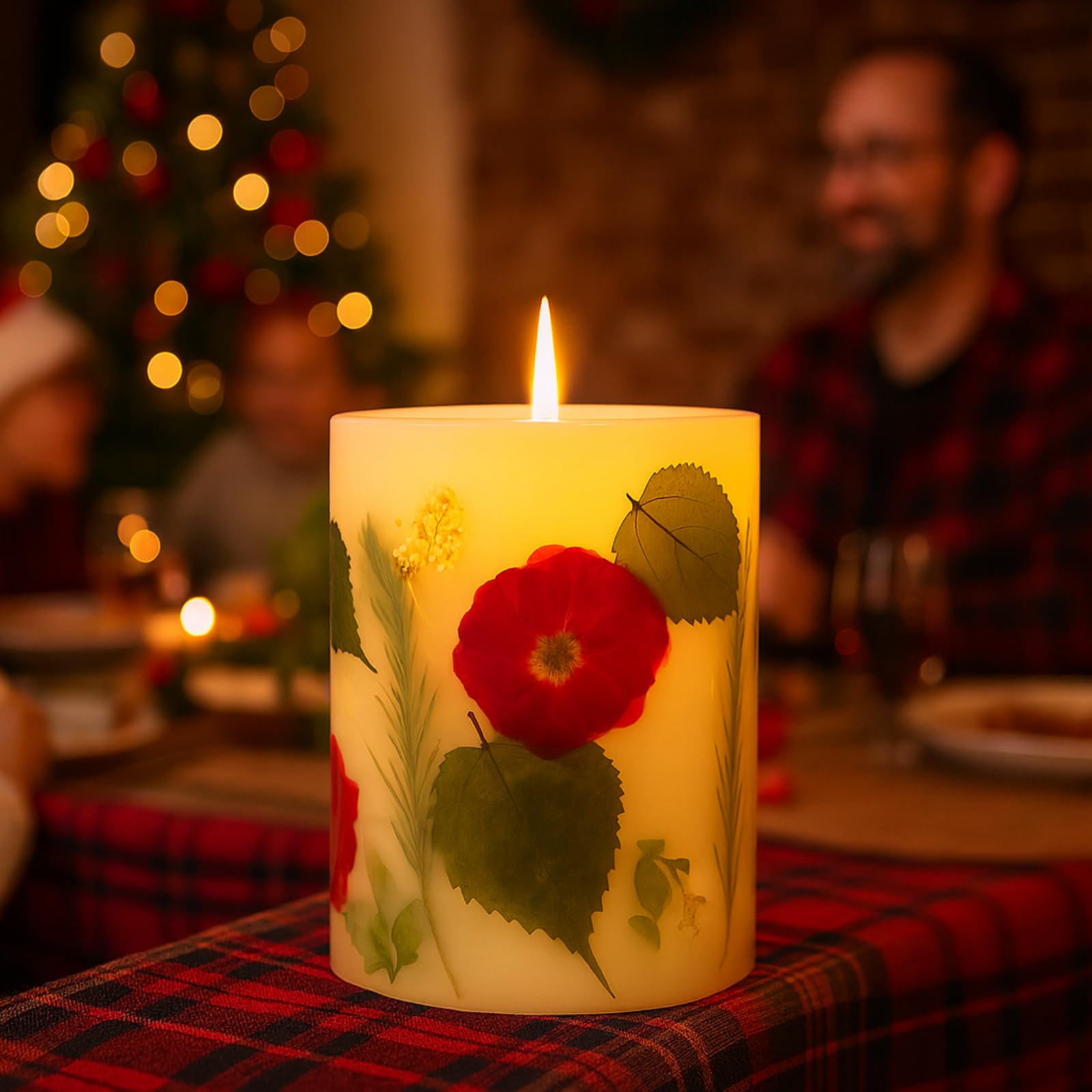Rosy Rings Essence of Christmas candle serves as a refined holiday gift.