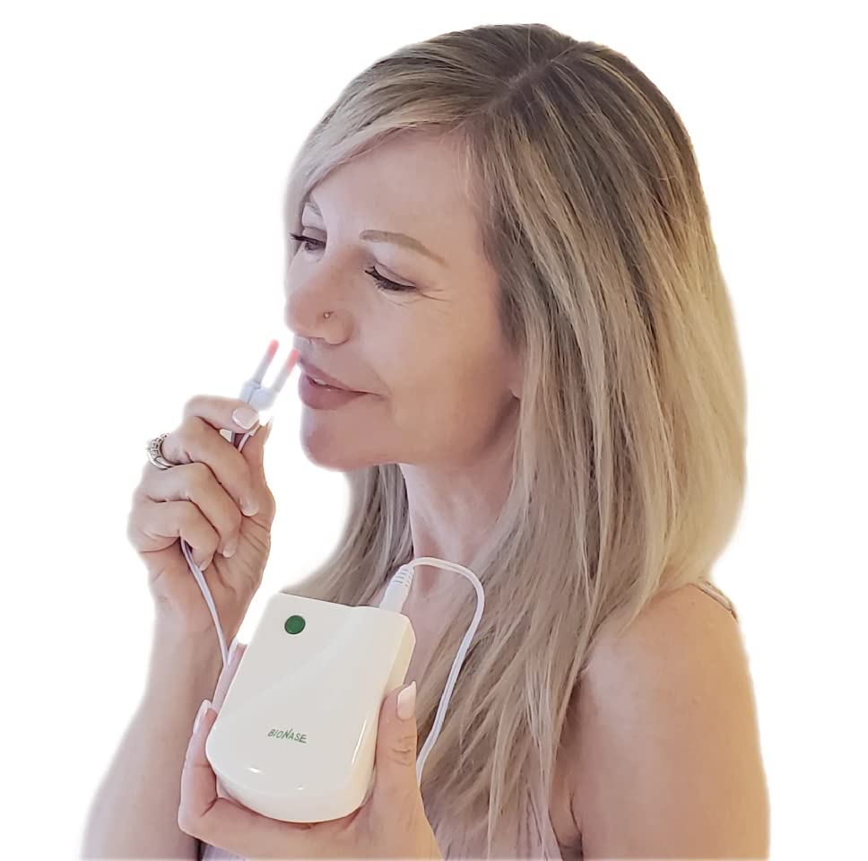 RubyLux BioNase green button close-up for quick, portable operation.