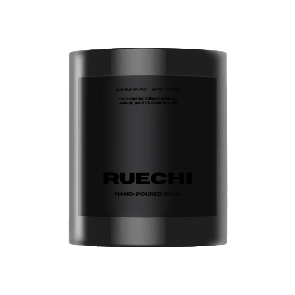 Ruechi Beauty luxury soy candle close-up with lily and jasmine for serene ambiance