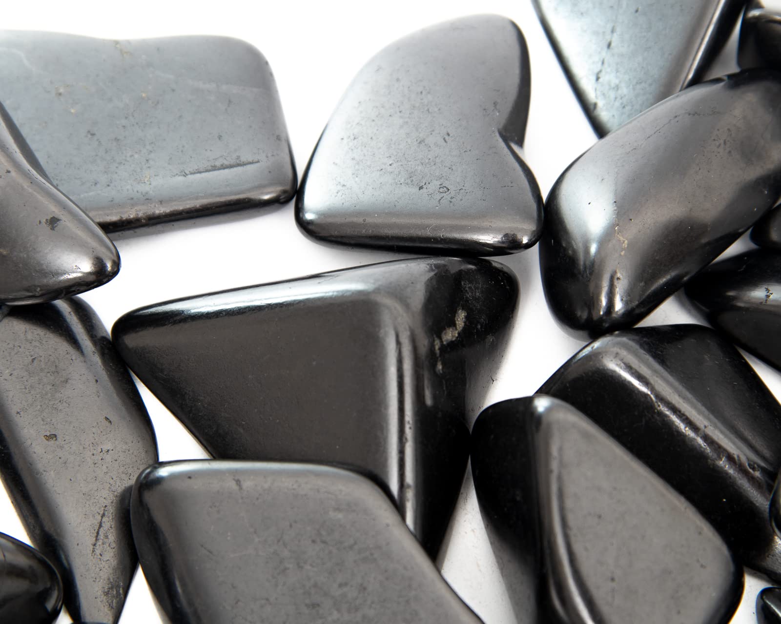 RUMINERAL shungite fullerenes detail adds ambience.