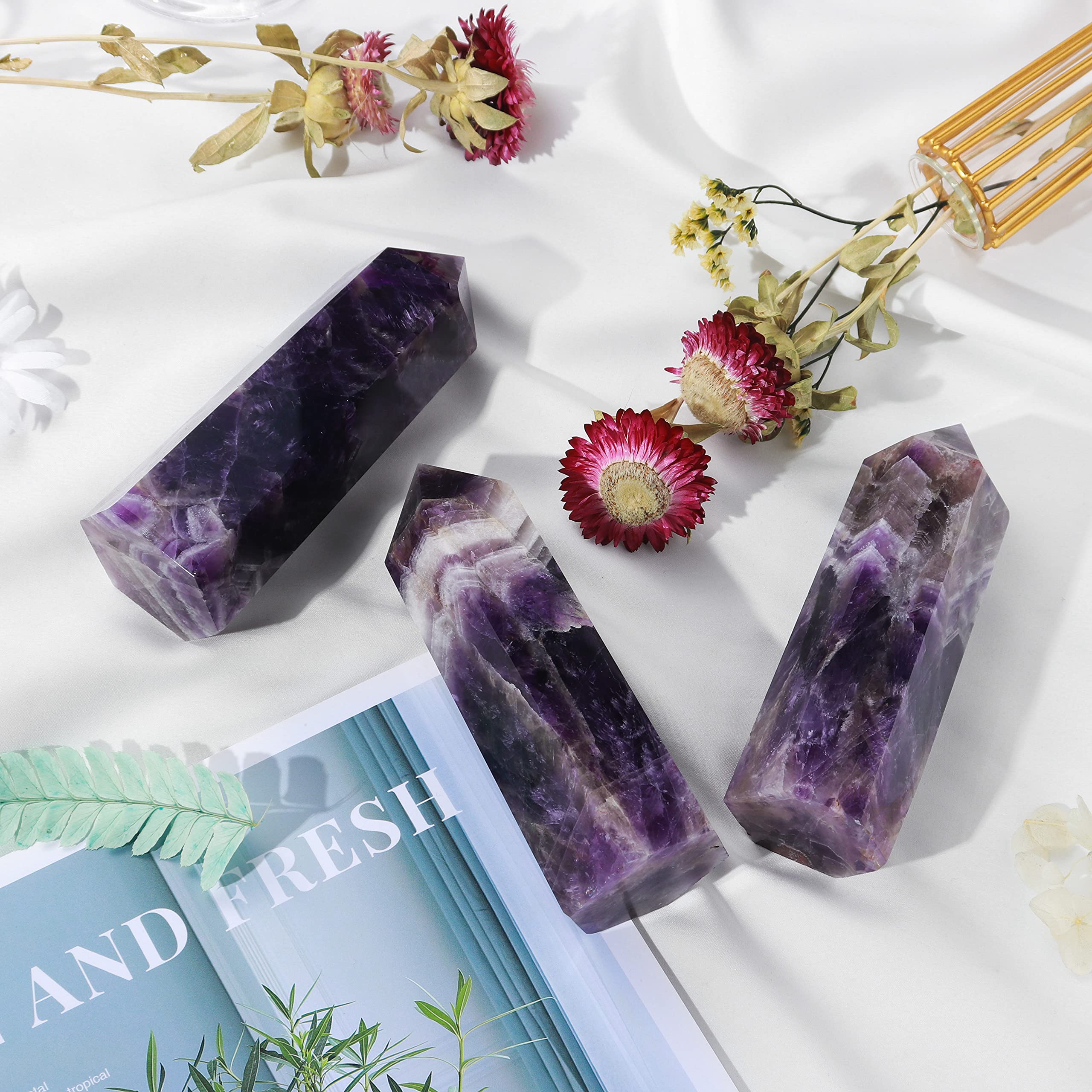 Runyangshi Dream Amethyst wand ideal for Reiki and energy magnification.