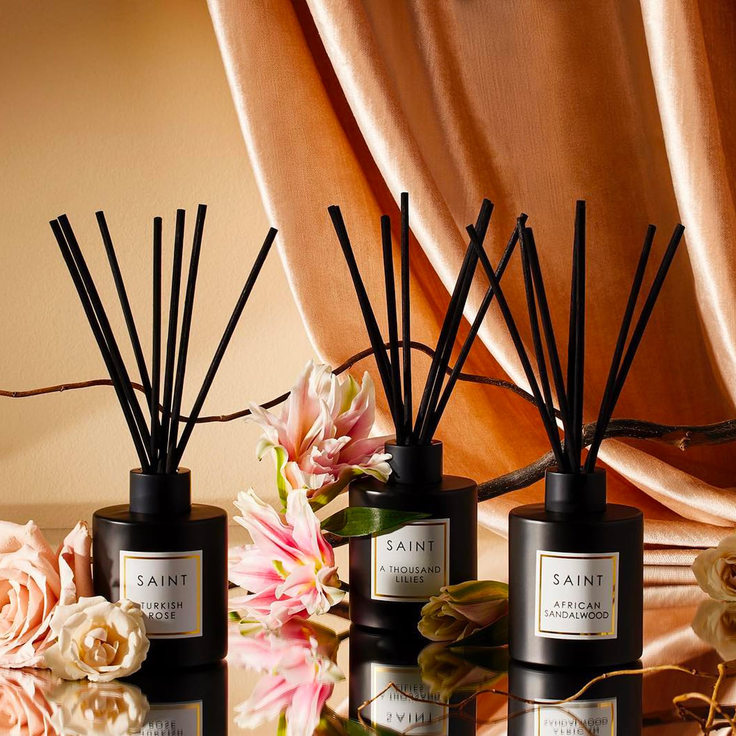 SAINT diffuser reeds release fragrance for steady diffusion.