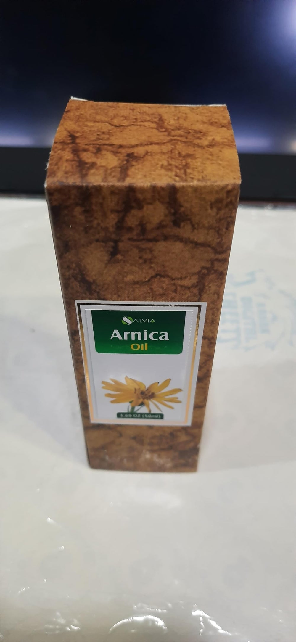 Salvia Arnica organic standard packaging reinforces undiluted quality.