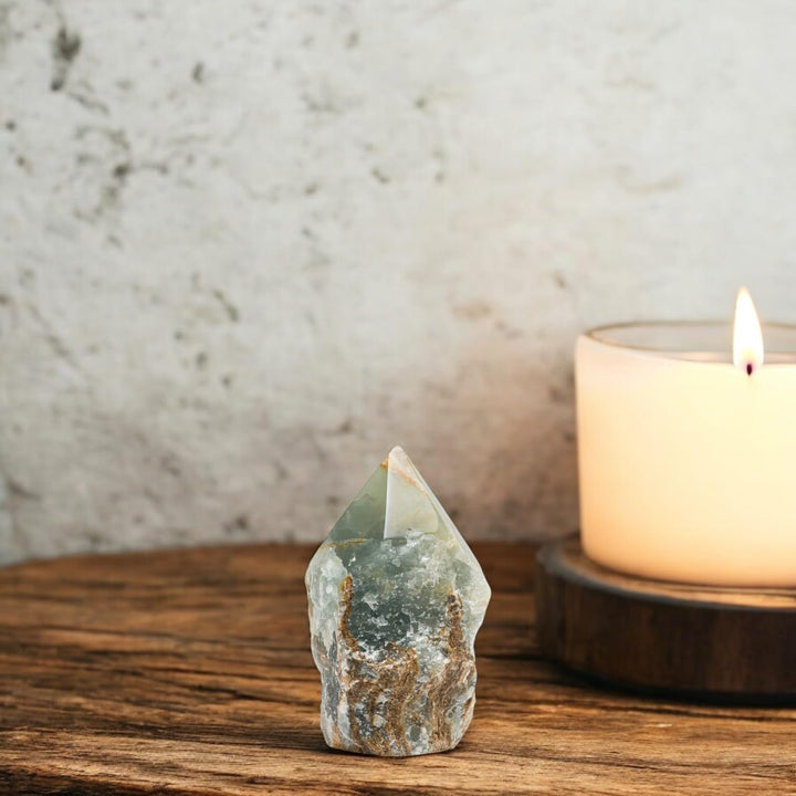 SAMSARI blue onyx crystal point 6 reliable meditation companion for reflection.