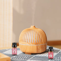 Sedbuwza amber glass bottle close-up preserves oil purity.