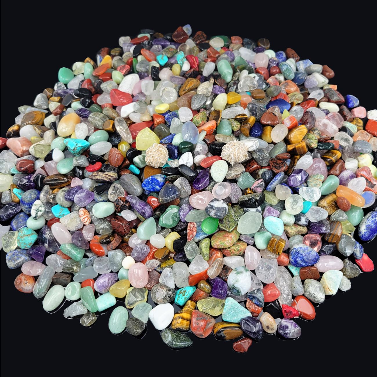 SeeuFun crystals with irregular shapes, perfect for tumbling and crafts.