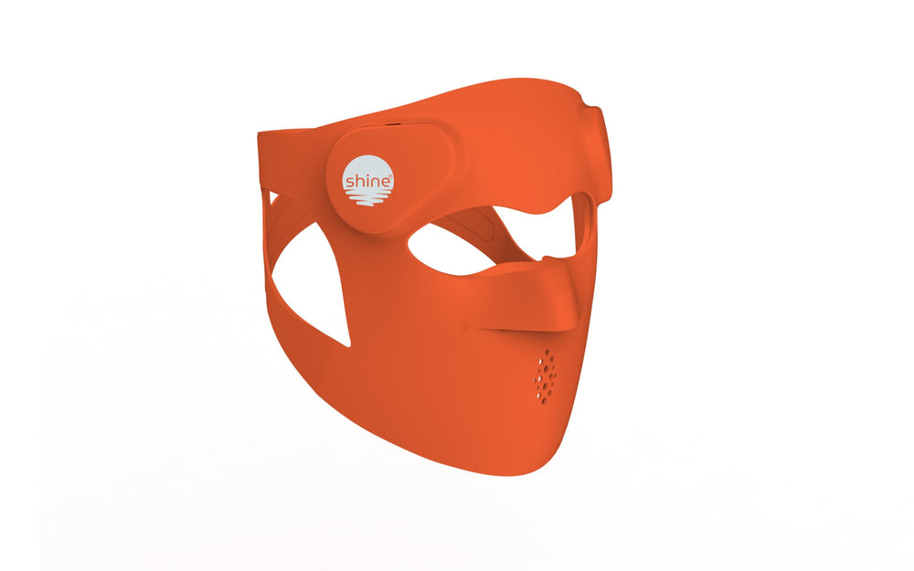 SHINE RENEW LED Face Mask adapts to face contours with a comfortable 3D wrap