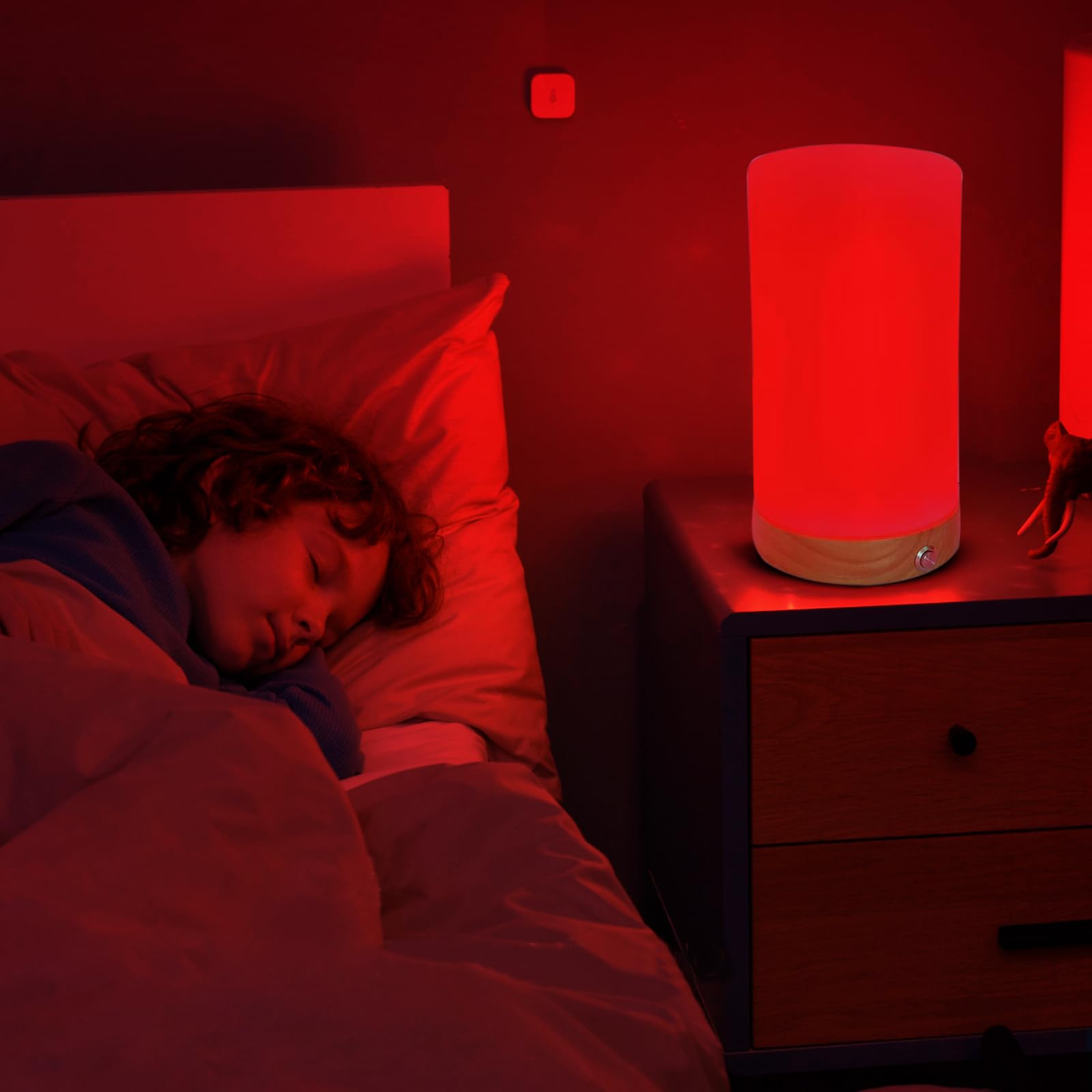 SHINGJIAO Revive bedroom ambience demonstrates calming red glow in dim rooms