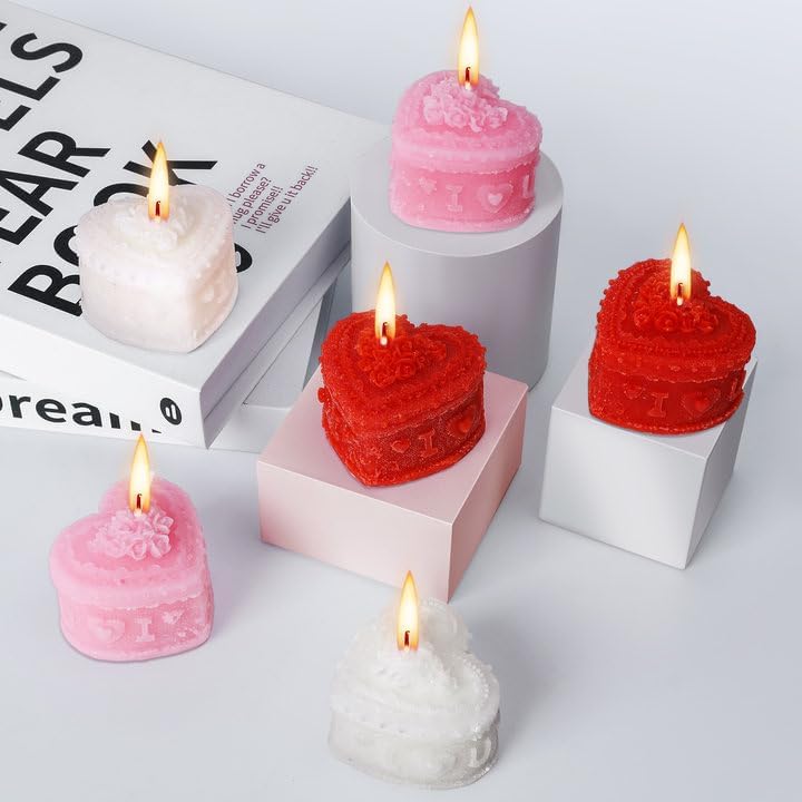 Shupakul red heart candle close-up highlighting strawberry aroma.