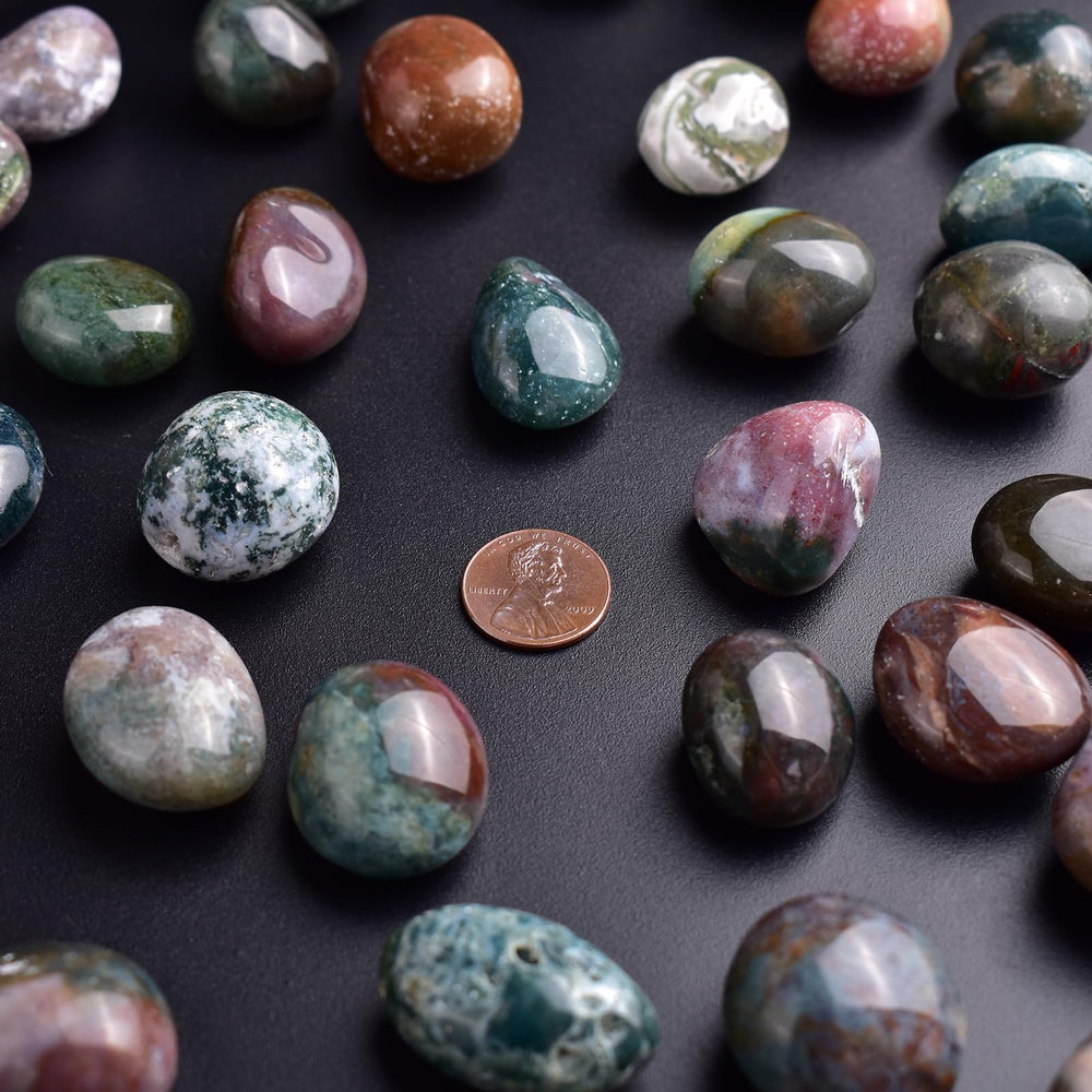 SigMntun Ocean Jasper handheld glow stone evokes calm during meditation sessions.