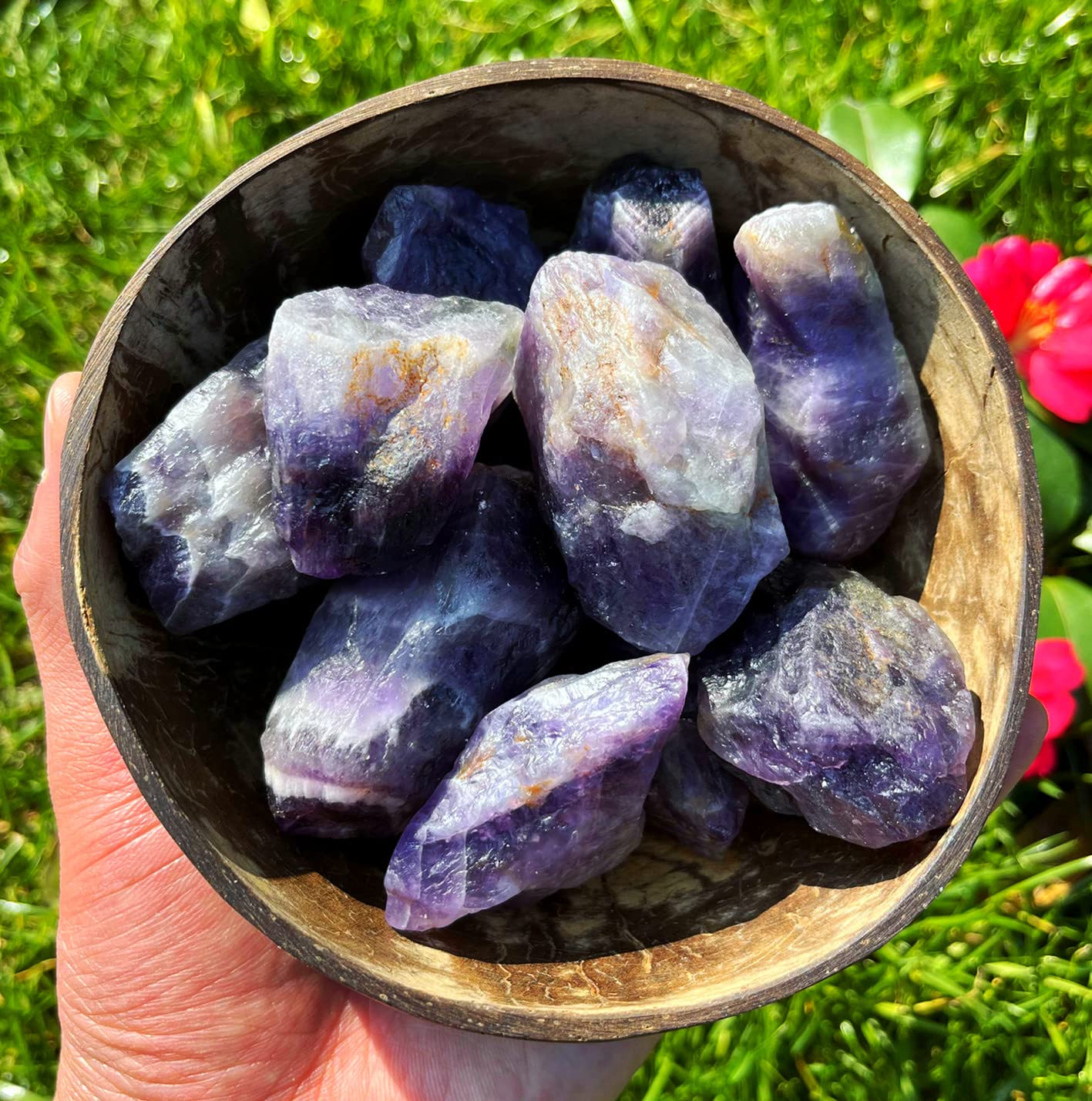Simurg Amethyst altar display piece highlighting natural beauty for mindful rituals.