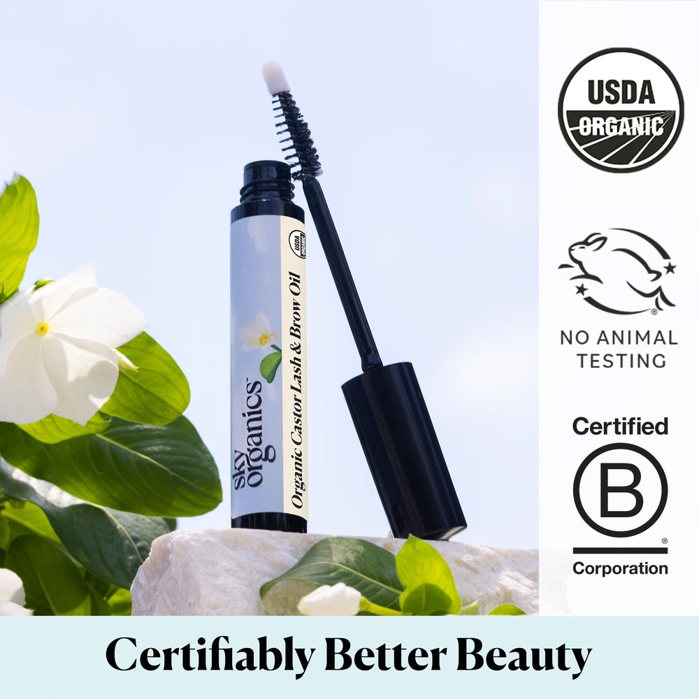 Sky Organics lash-brow oil applicator brush enables precise nightly conditioning.