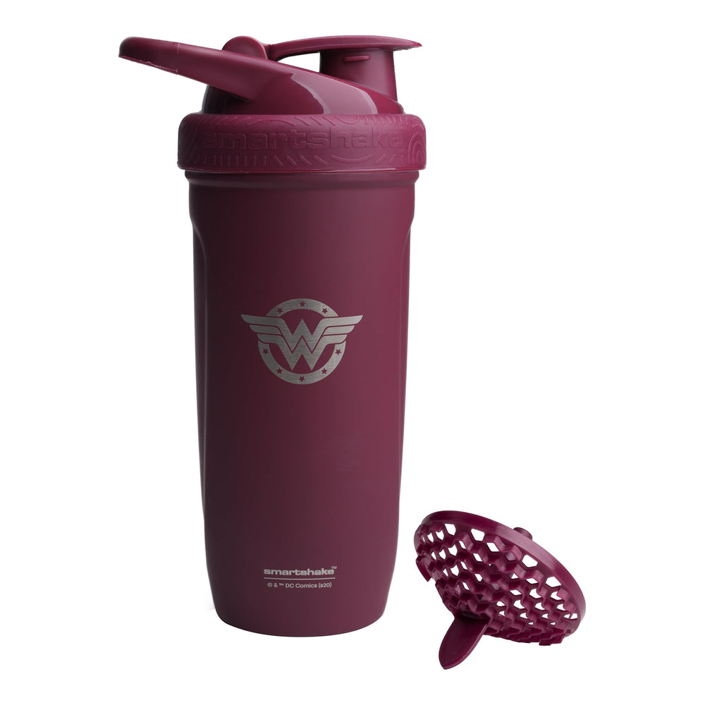 Smartshake DC Comics Reforce bottle with Wonder Woman logo for stylish workouts.